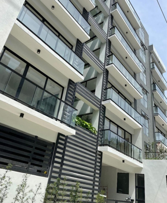 Moderno Apt. en Gazcue con Piscina y Gym