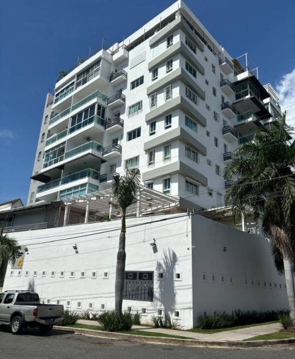 Moderno Apto. 2H + Serv. | Torre Privada